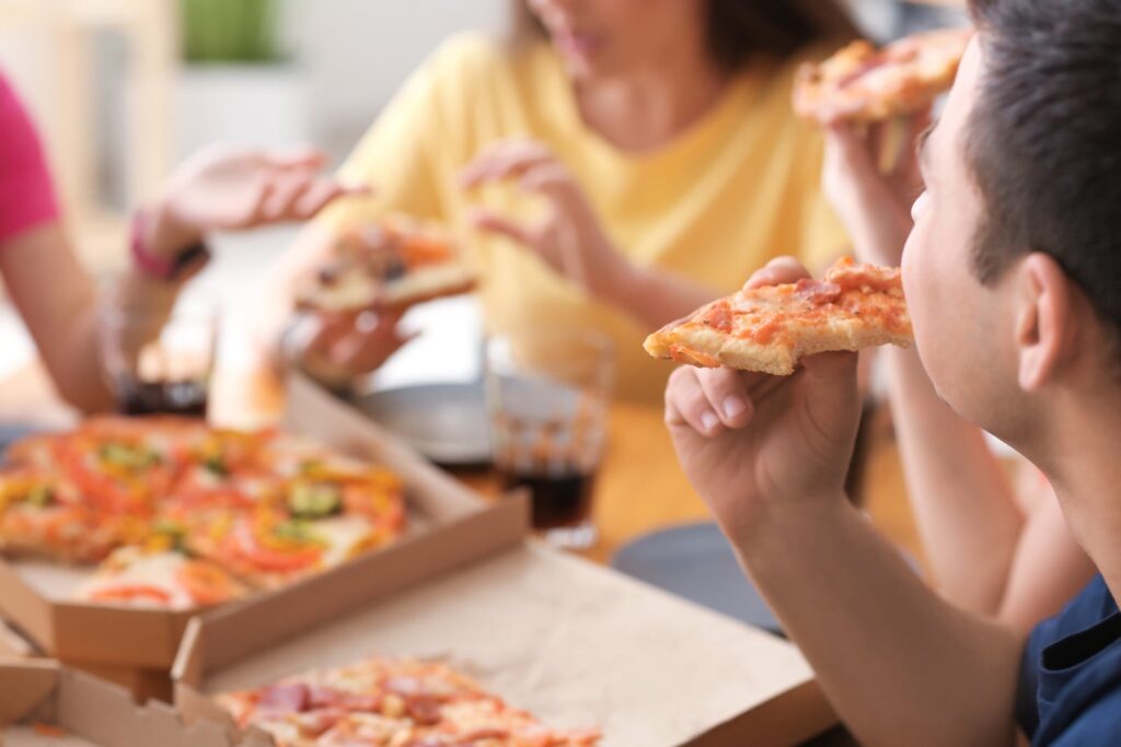 Fresh pizza from Georgetown KY pizza restaurant - Mancino’s Pizza and Grinders Fresh pizza from Georgetown KY pizza restaurant